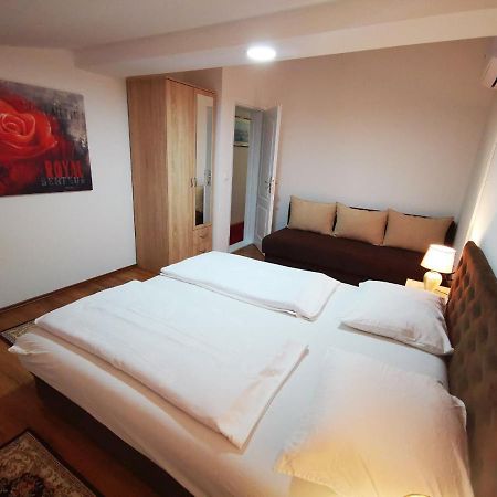 Private Riverside Villa Silvia Mostar Exterior photo